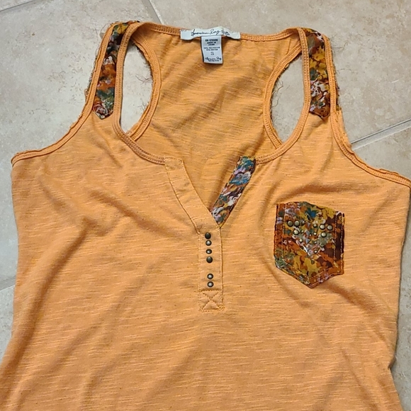 🎽3/$18 American Rag Racerback Tank - Picture 4 of 4